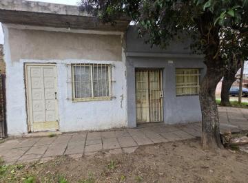 Casa · 100m² · 5 Ambientes · 2 Cocheras · Casa en Libertad (Merlo, Bs. As.) a La Venta - Ideal Para Refaccionarla y Terminarla a Tu Gusto