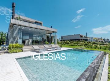 Casa · 410m² · 7 Ambientes · 2 Cocheras · Casa en Venta Al Lago en Virazón, Nordelta