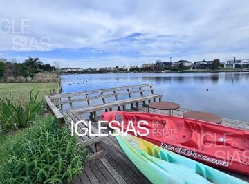 Casa · 400m² · 8 Ambientes · 4 Cocheras · Casa en Venta Al Lago en Barbarita, Troncos del Talar, Pacheco