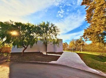 Casa · 103m² · 4 Ambientes · Casa en Venta de 4 Ambientes en San Ramón, Pilar del Este