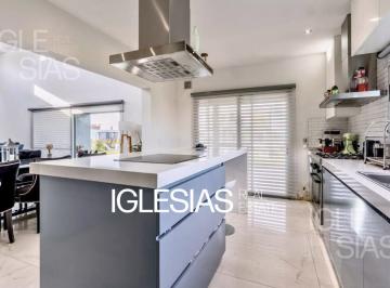 Casa · 240m² · 5 Ambientes · 2 Cocheras · Casa en Venta y Alquiler en Haras Santa María, Escobar