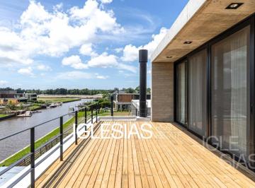 Casa · 540m² · 7 Ambientes · 2 Cocheras · Casa en Venta Al Río en El Yacht, Nordelta