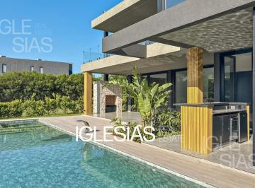 Casa · 411m² · 7 Ambientes · 4 Cocheras · Casa en Venta Al Río en El Yacht, Nordelta