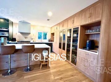 Casa · 243m² · 6 Ambientes · 1 Cochera · Casa Al Lago, en Alquiler Los Alisos, Nordelta