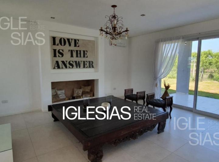 Casa · 190m² · 5 Ambientes · 2 Cocheras