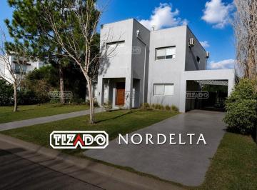 Casa · 240m² · 4 Ambientes · 1 Cochera · Casa en Alquiler en Los Alisos, Nordelta, Tigre