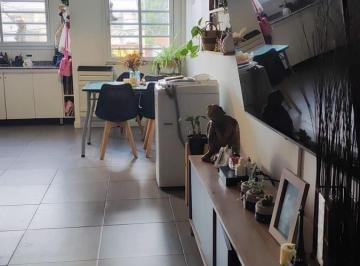Departamento · 58m² · 3 Ambientes · 1 Cochera · Departamento de 3 Ambientes a La Calle