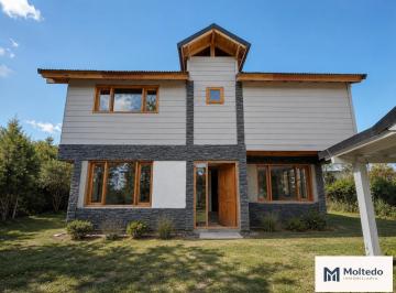 PH · 75m² · 3 Ambientes · 1 Cochera · Venta de PH 3 Ambientes en San Martín de Los Andes