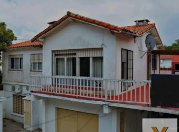 PH · 105m² · 4 Ambientes · PH en Venta - 3 Dorm. 1 Baño - San Bernardo del Tuyú