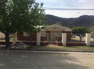 Casa · 120m² · 3 Dormitorios · 1 Cochera · Venta Casa esquina 3 Dorm. a m de Av Cárcano Carlos Paz