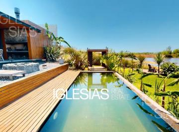 Casa · 225m² · 4 Ambientes · 2 Cocheras · Casa en Venta en Muelles, Puertos del Lago, Escobar