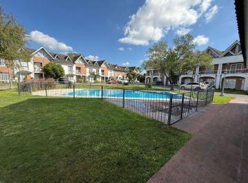PH · 118m² · 4 Ambientes · 1 Cochera · Alquiler 4 Ambientes en Hurlingham