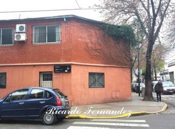 Casa · 121m² · 4 Ambientes · Impecable PH 4 Ambientes en Dúplex con Entrada Independiente