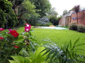 Casa · 207m² · 6 Ambientes · 2 Cocheras · Venta Fisherton Casa 4 Dorm. Gran Jardin