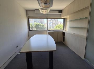 Departamento · 114m² · 5 Ambientes · Departamento en Venta, Muchos M²,excelente Ubicación. Vista a La Plaza!