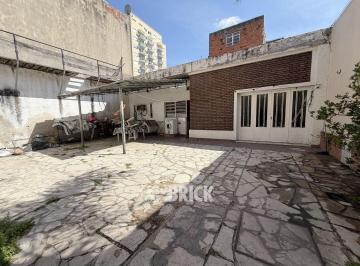 PH · 174m² · 3 Ambientes · 1 Cochera · (A Reciclar) PH Sin Expensas y C/entr Indep en Sarmiento Al 1700 - 174 m² Totales Garage Patio