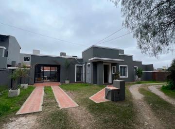 Casa de 5 ambientes, Córdoba · Dúplex 3 Dorm y – Housing Zona Norte