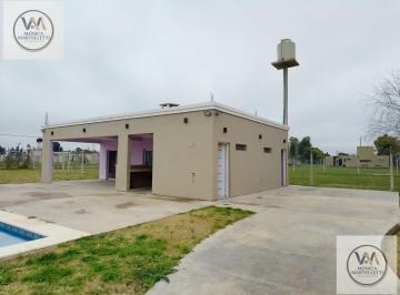 Casa · 96m² · 2 Ambientes · 1 Cochera · Casa Quinta con Pileta