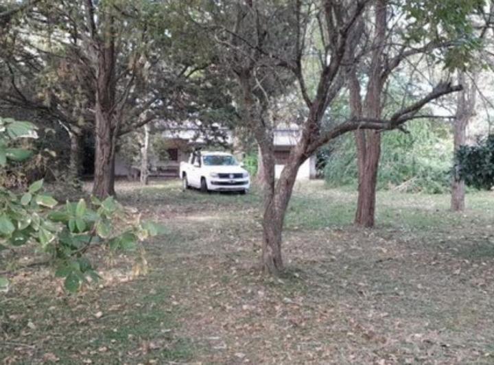Campo · 290m² · 6 Ambientes · 2 Cocheras