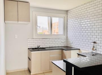 Casa de 4 ambientes, Junín · Dúplex en Venta en Junín