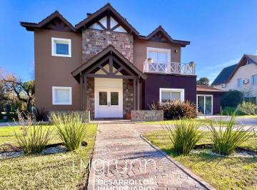 DMS-DS1-4542_2 · Casa en Venta, Campos de Alvarez, Francisco Alvarez