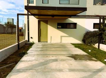 Casa de 5 ambientes, Córdoba · Alquiler Duplex Colinas de Manantiales