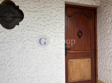 Casa · 240m² · 6 Ambientes · 1 Cochera · Casa Chalet en Venta en Grand Bourg, Malvinas Argentinas, G. B. a. Zona Norte