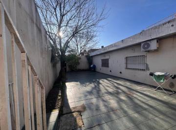 PH de 5 ambientes, La Matanza · PH 5 Ambientes en Pleno Centro de San Justo