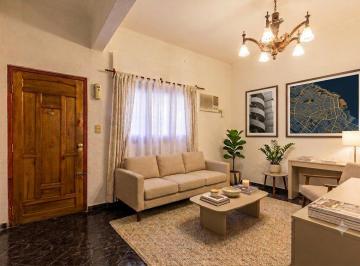 Casa · 110m² · 7 Ambientes · Casa. Venta. Villa Gral. Mitre. 7amb. Pileta. Parrilla.