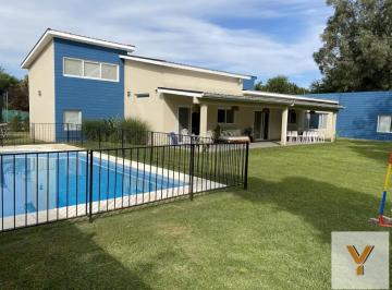 Casa · 360m² · 12 Ambientes · Casas en Venta - 8 Dorm. 5 Baños - Bella Vista