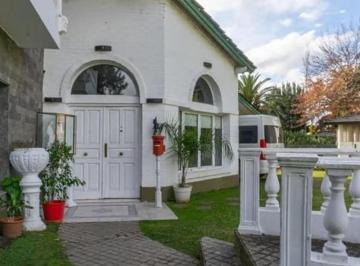 Casa · 330ha · 5 Ambientes · 1 Cochera · Casa en Venta en Country Club Boca Raton Pilar