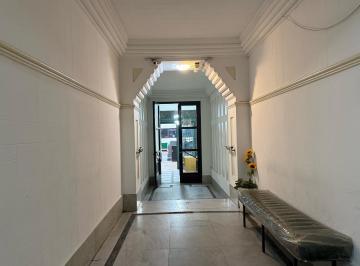 Departamento · 100m² · 5 Ambientes · Departamento/oficina 110 m Cuadrados (Solo Uso Comercial)