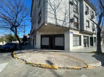 Local comercial · 46m² · Local con Oficinas Deposito Baño Parque Chacabuco