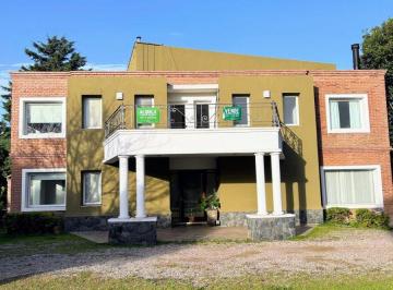 Casa de 8 ambientes, Mendiolaza · Casa en Venta en Mendiolaza en Barrio Cerrado Country Cuarto 4 Hojas