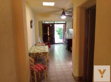 Casa · 120m² · 4 Ambientes · Casa en Venta - 3 Dorm. 2 Baños - 300 m² - Cruz del Eje