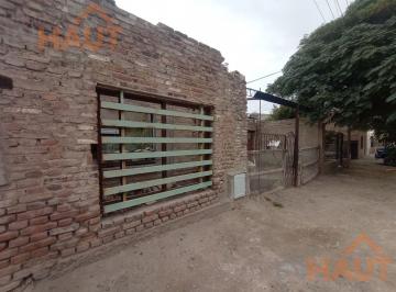 Casa · 70m² · 2 Ambientes · 1 Cochera · Casa en Cipolletti