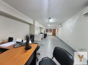 Depósito · 3600m² · 5 Ambientes · Depósito en Venta - 4 Oficinas - Villa Domínico