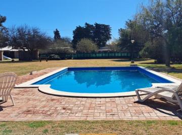 Casa · 299m² · 2 Ambientes · Vende Casa Quinta en Santa Rosa, La Pampa. Camino Toay