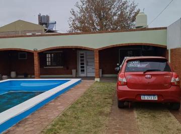 Casa · 305m² · 2 Ambientes · Casa en Capital
