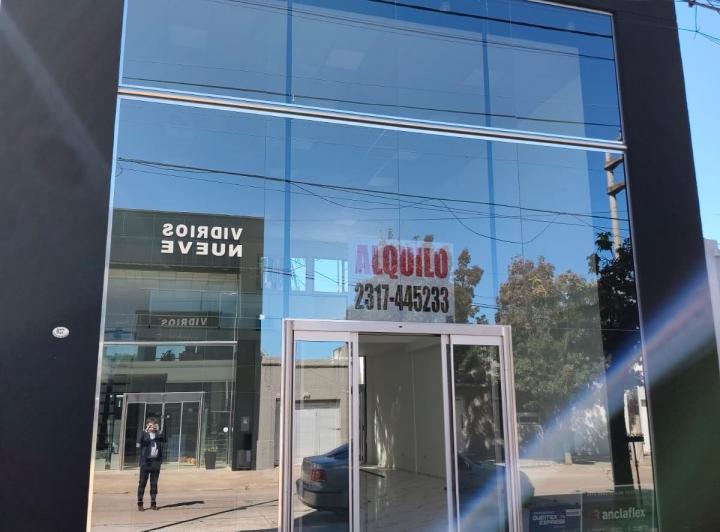 Local comercial · 170m²
