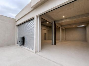 Local comercial · 150m² · 1 Ambiente · 4 Cocheras · Local Comercial en Castelar Sobre Santa Rosa