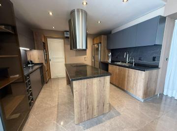 Casa · 300m² · 7 Ambientes · 2 Cocheras · Casa Categoriía Premium
