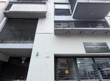 Departamento de 2 ambientes, Rosario · Un Dormitorio. Al Frente. Semi Estrenar. Semi Equipado. Cochera en Edificio.
