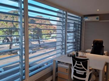 Oficina comercial · 80m² · 1 Cochera · Oficina con Cochera en Alquiler Ubicado en Olivos, Vicente López, G. B. a. Zona Norte