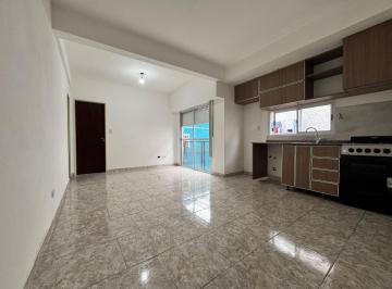 Departamento · 39m² · 2 Ambientes · 1 Cochera · Departamento 2 Amb en Primer Piso con Cochera Descubierta