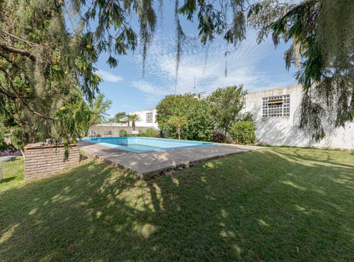 Casa · 317m² · 5 Ambientes · 3 Cocheras