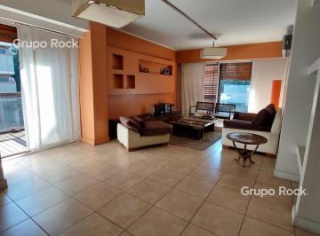 Departamento · 153ha · 5 Ambientes · 1 Cochera · Piso en Esquina 5 Amb, Cochera