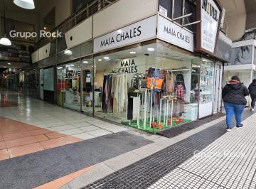 Local comercial · 38m² · 2 Ambientes · Local Av Santa Fe