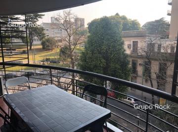Departamento · 123m² · 4 Ambientes · 1 Cochera · Piso de 4 Amb Mas Dependencia con Cochera Sobre Boulevard Chenault!