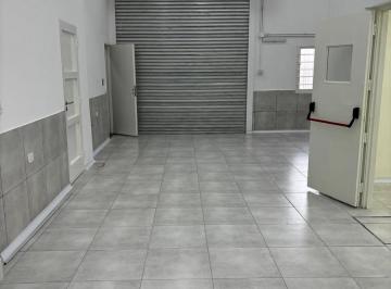 Bodega-Galpón · 640m² · 1 Cochera · Deposito Industrial a Estrenar